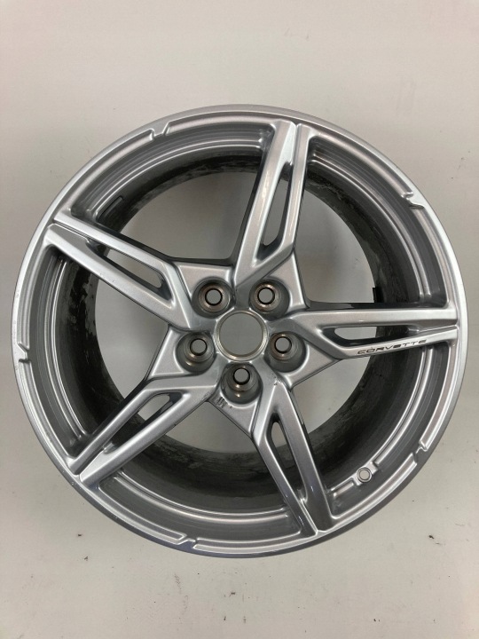 Chevrolet Corvette C8 Stingray disk disk hliníkový 20' OEM 2020-2024