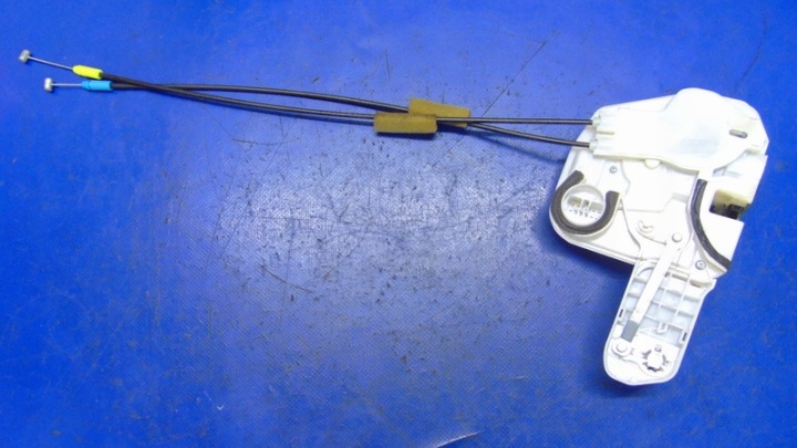 de la Serrure Portière Gauche Avant 5 PIN PEUGEOT 4008 et MITSUBISHI ASX C4 AIRCROSS
