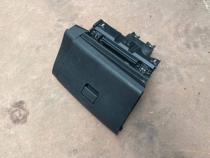 boîte a gant passager passegers Nissan Leaf et 685203NL1B 685203NL3A 685A13NL0A !J