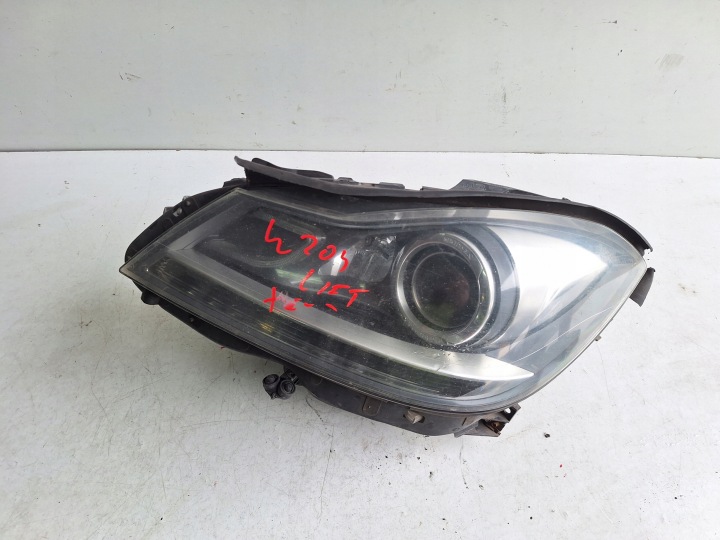 MERCEDES C-KLASA W204 LIFT 11-14 light left XENON UK A2048204539