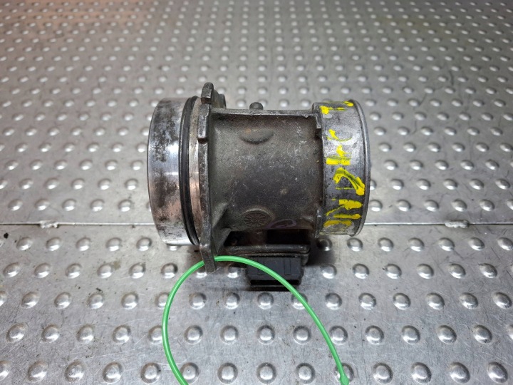 Débimètre 93BB-12B579-BA FORD MONDEO MK1 Mk2 PUMA MK1 GALAXY MK1 1.8