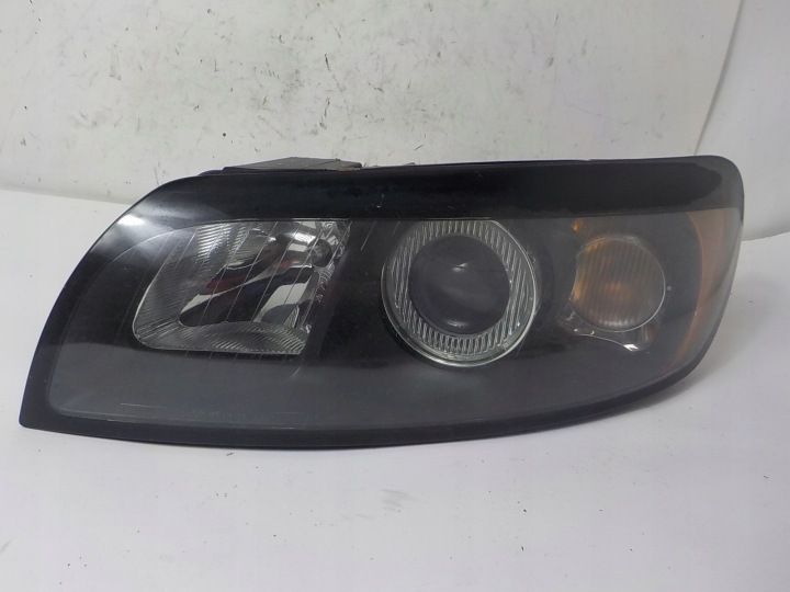 VOLVO C30 Feux phare Gauche Avant Avant UK 31283158