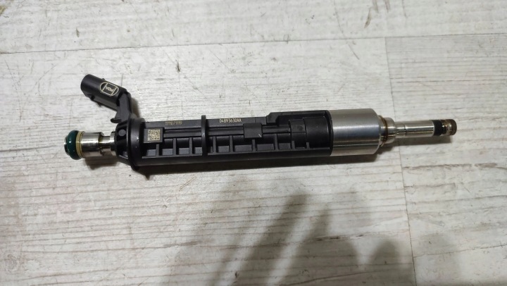 Alfa Romeo Stelvio 2021 injector of the fuel