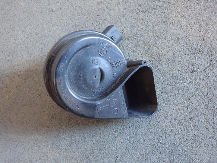 Klakson sygnal AUDI A8 D4 2010- 4H0951223B