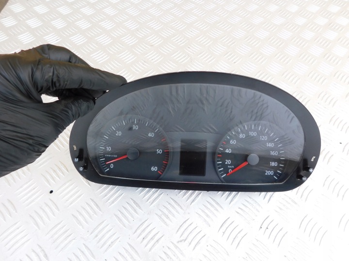 Volkswagen Crafter dials Europa HVW9064467921