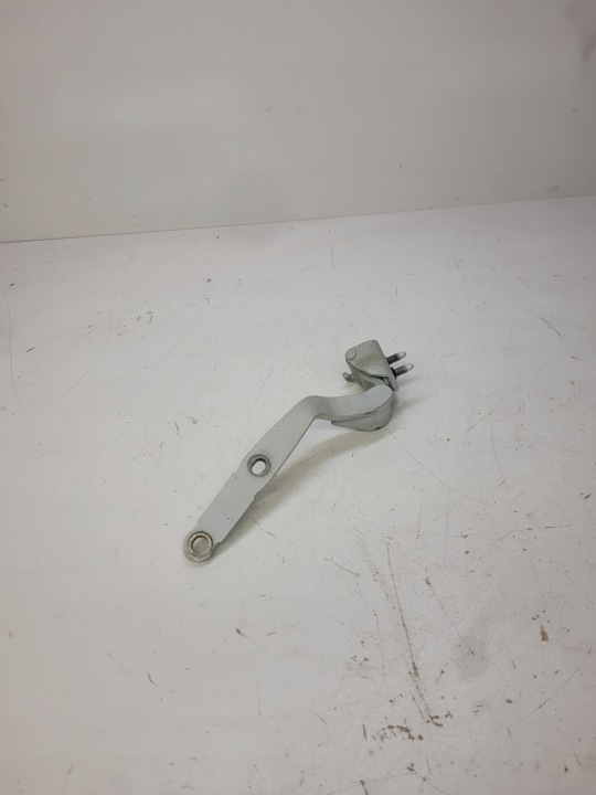 CERNIERA DEL COFANO DESTRA POSTERIORE AUDI A1 8X 8X3827300A
