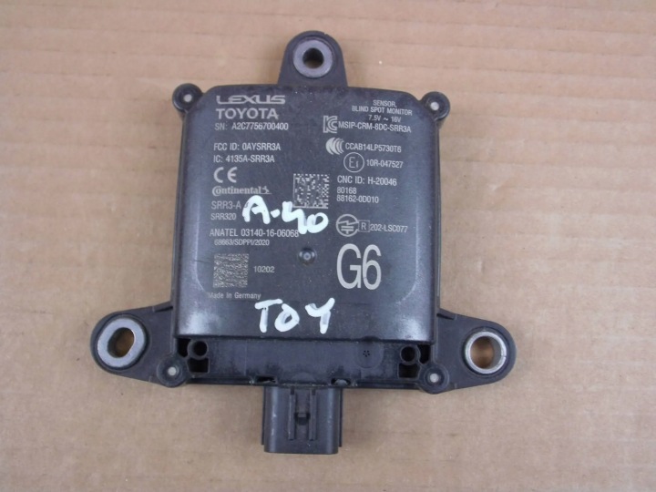 Toyota Yaris Cross sensor Sensor martwego pola monitor rechts links >