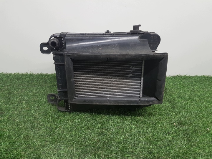 INTERKULER radiatore intercooler MERCEDES-BENZ W205 AMG