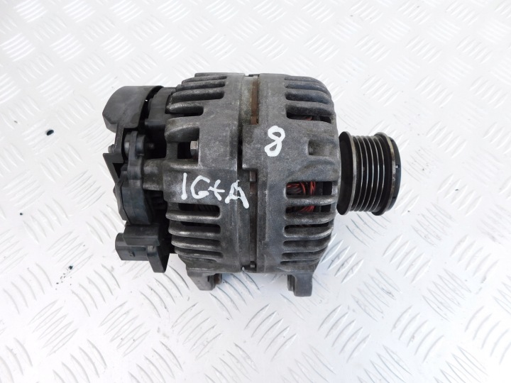 Alternator 14V 110A VW Crafter 2.5 TDI eredeti sprawny OEM BOSCH