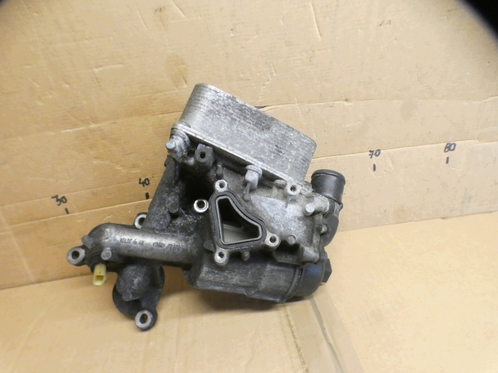 RENAULT MEGANE III 2.0 dci radiator oil oil filter holder