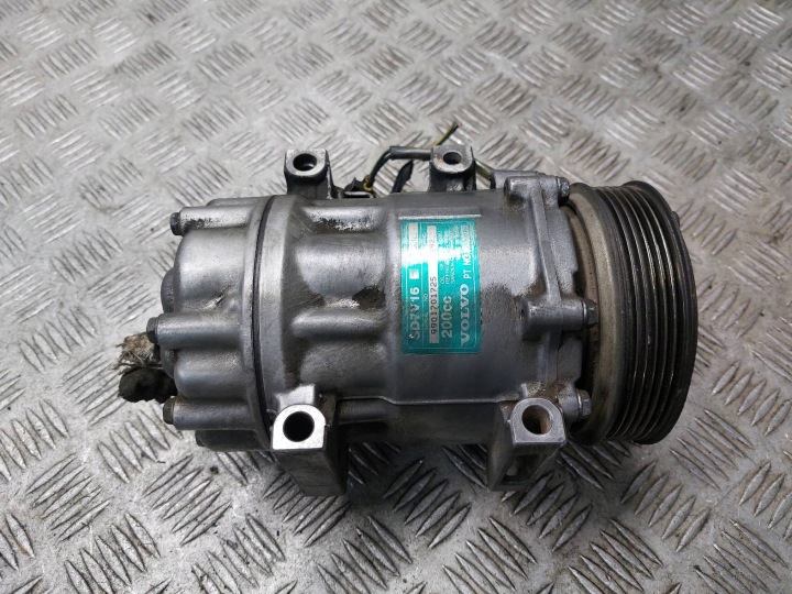 compressor compressor; of the air conditioning VOLVO V50 and S40 II 2.0 D 36000270