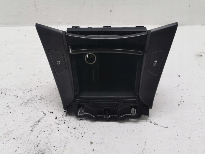 utas felöli szekrény táblák HYUNDAI I40 84630-3Z715 11-14