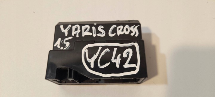Toyota Yaris XP210 Yaris Cross module / control unit 82644K0060 (YC42)