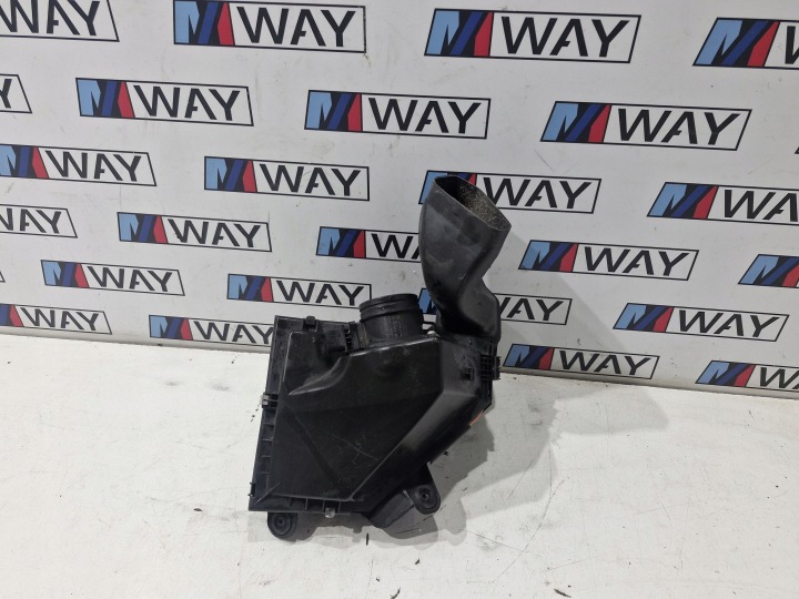 7788743 7797460 BMW E81 E82 E87 E90 E91 cover of a filter, air