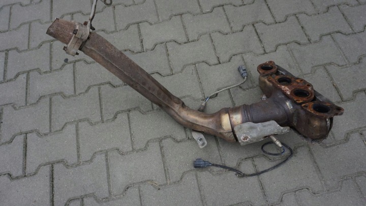 VOLVO S80 II 4.4 V8 - KOLEKTOR KATALIZATOR