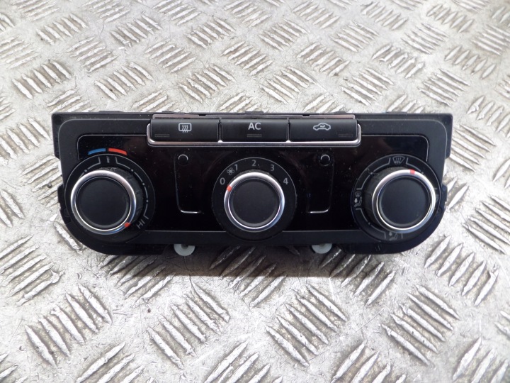 Unite commande clima 5HB009751-70 VW GOLF VI
