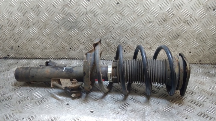 MCPERSON Achsschenkel Radnabe Radlager links vorne vorne FORD FOCUS MK2