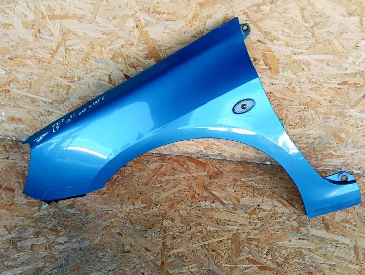 fender left front Peugeot 307 01r 9643107280 Lak KMFD