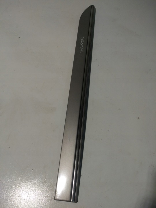 moulding door right rear part MERCEDES W251 A2516902462