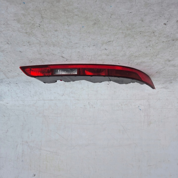 AUDI Q5 II 80A 17- Licht der Stoßstange rechts heck hinten