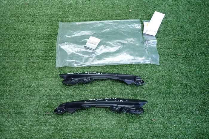 RENAULT AUSTRAL 22- Supports Pare choc Avant Gauche Droite