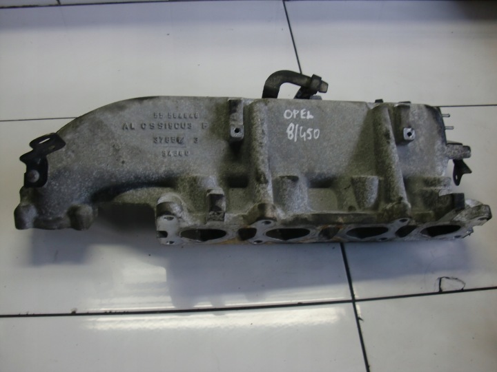 OPEL ASTRA J 1.6T intake manifold 55564546