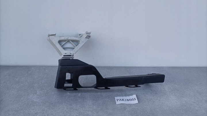 FORD FOCUS MK2 držiak nárazníka predok ľavý 6M5Y-17B783-BA PAK18/055