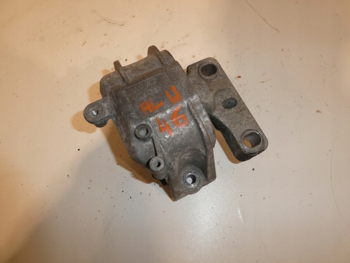 supporti motore usato VW SEAT SKODA 1.4 TSI 1k0199262CF