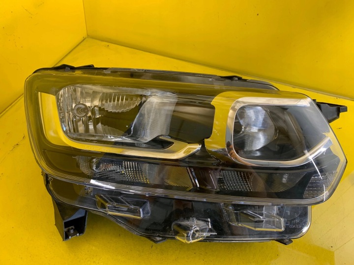light right front Citroen Berlingo IV 4 9816824780 18
