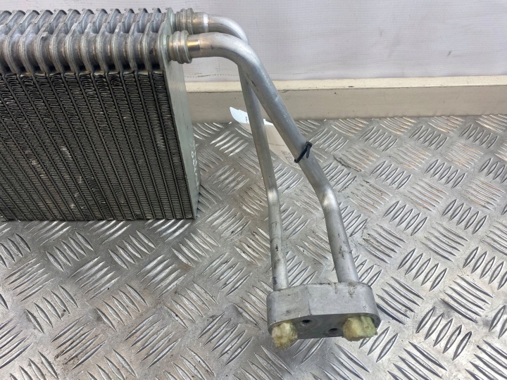 2004 Opel Vivaro Air conditioning evaporator 8