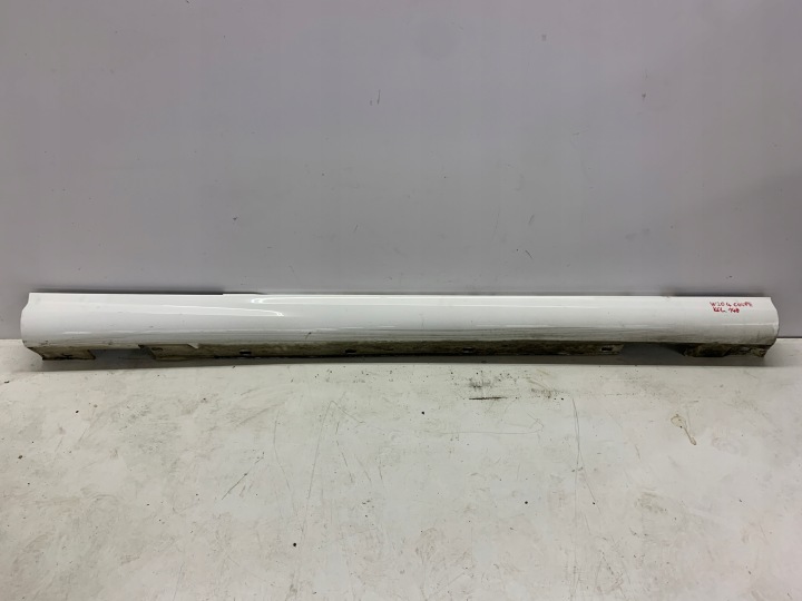 moulding cap threshold right MERCEDES W204 COUPE LIFT (2011-2014)colour 149