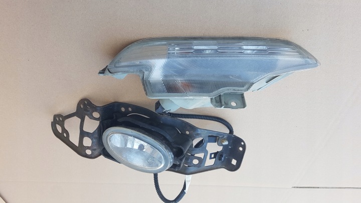 Feux antibrouillard +Indicateur de direction +Châssis Gauche HONDA INSIGHT 09-12 210-22874 114-22539