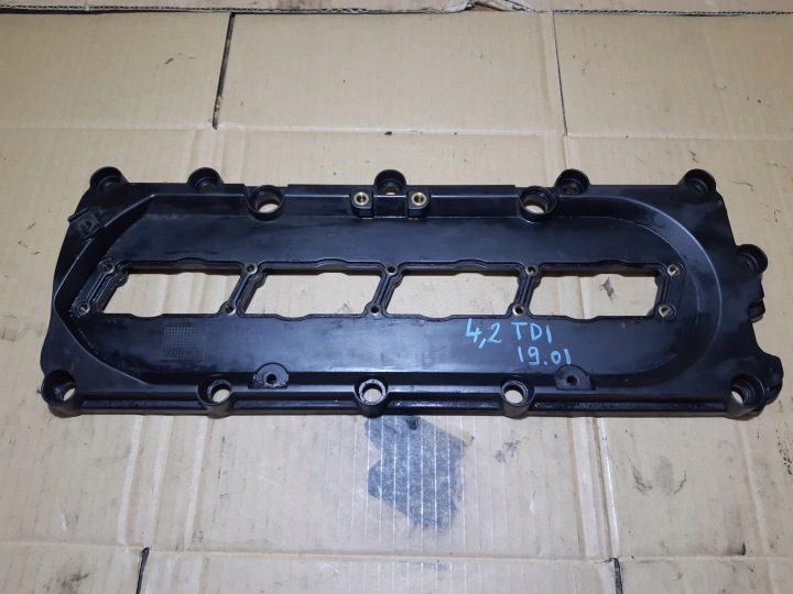 AUDI Q7 4.2 TDI BTR COPERCHIO PUNTERIE Destro 057103470J