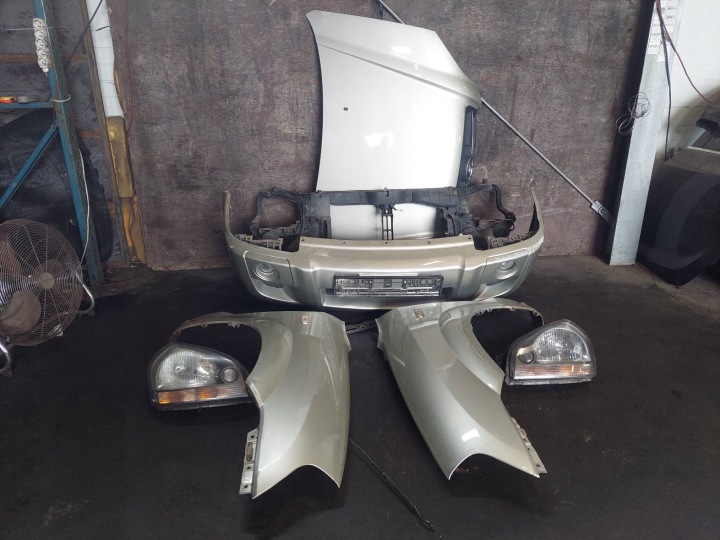 complet avant capot pare choc BLOTNIIK HYUNDAI TUCSON et BW ID: 236166