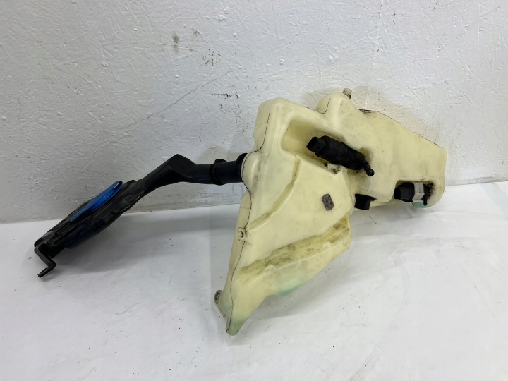 washer fluid tank 2 pump AUDI A5 8T0 A4 B8 8T0955453C