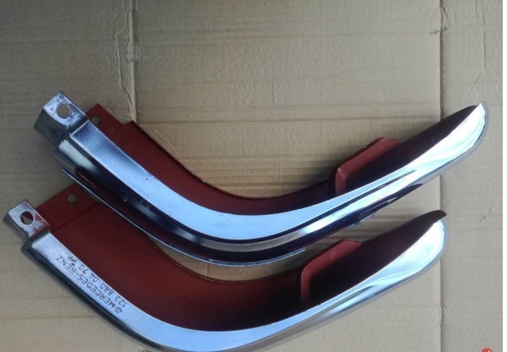corner right of a bumper MERCEDES W123 COUPE 1238800470