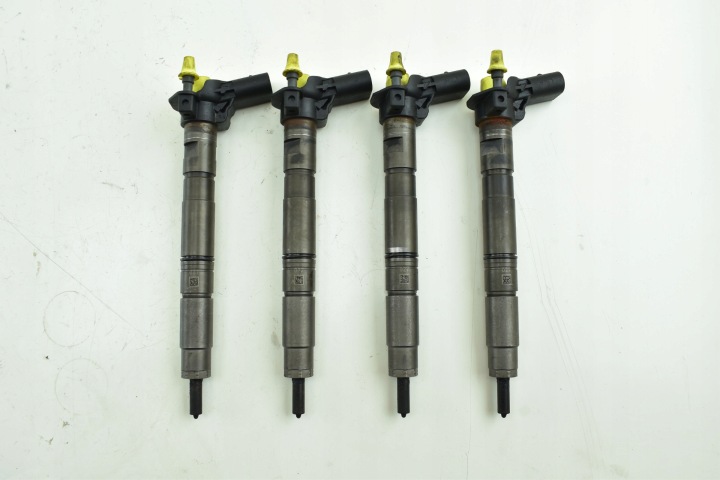 Injecteur VW PASSAT B7 GOLF VI AUDI A3 8P SEAT LEON II 1.6 TDI 03L130277B