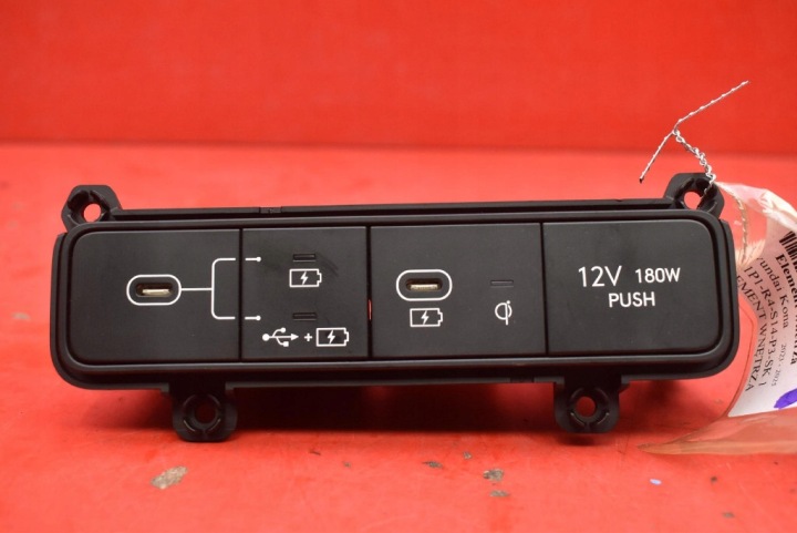 GNIAZDA LADOWANIA 961A0BE300 HYUNDAI KONA 2 II 23-25