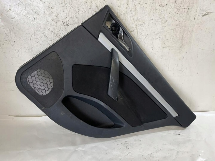 tapisserie latérale/côté portière droite arrière KOMBI SKODA OCTAVIA II LIFT 1Z9867212