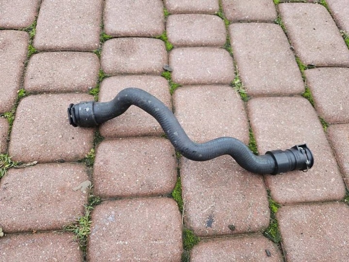 wiring pipe hose of water 1.2THP Corsa F Opel Mokka B 9824483480