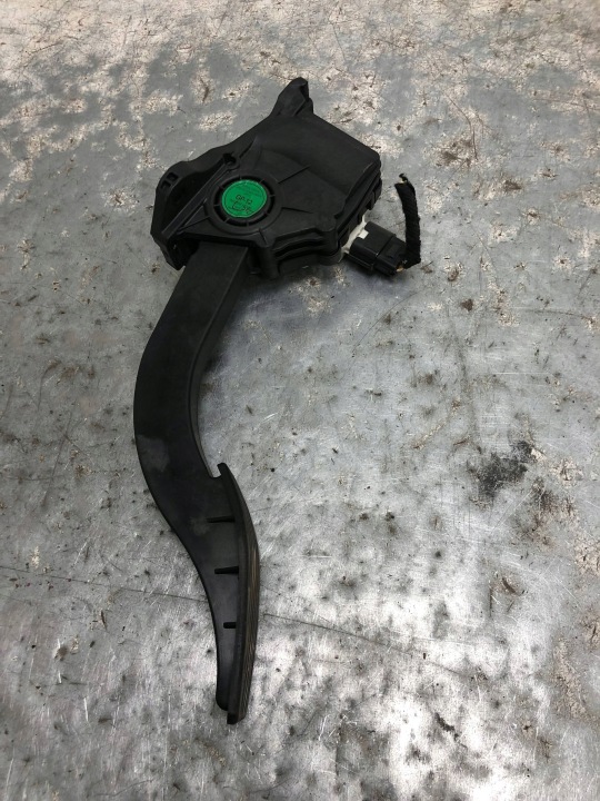 pedala gasa potenciometar OPEL KARL 95352200