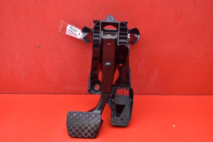 PEDAL pedale brzda AUTOMAT EU 5Q1723058BG SKODA OCTAVIA III 2.0 TDI 150KM