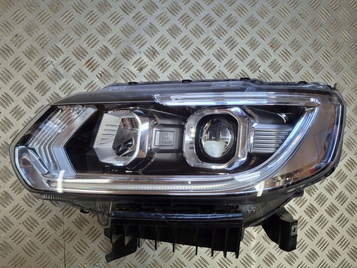 light left front FULL LED PURE VISION RENAULT ALASKAN 2016R->