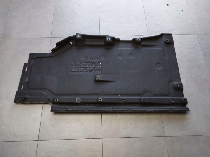 Audi A4 S4 B9 8W berlina copertura GREMBIALINA Protezione Sottoscocca Laterale / lato sinistra 8W0825207B