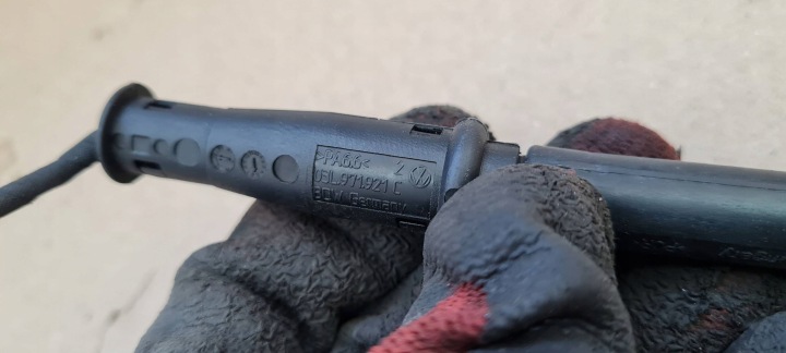 Q5 8R BRANDKOSTEN 2.0 TDI 03L971921C A4 B8 A5 A6 C7 6