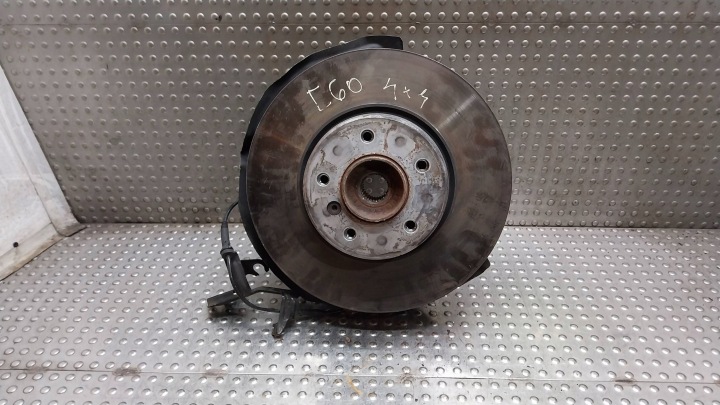 Mozzo FUSELLO perno mozzo sinistra Anteriore 6768315 BMW E60 E61 XDRIVE