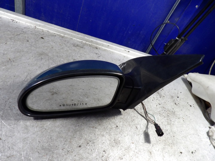 Ford Focus MK1 mirror right lak. M8