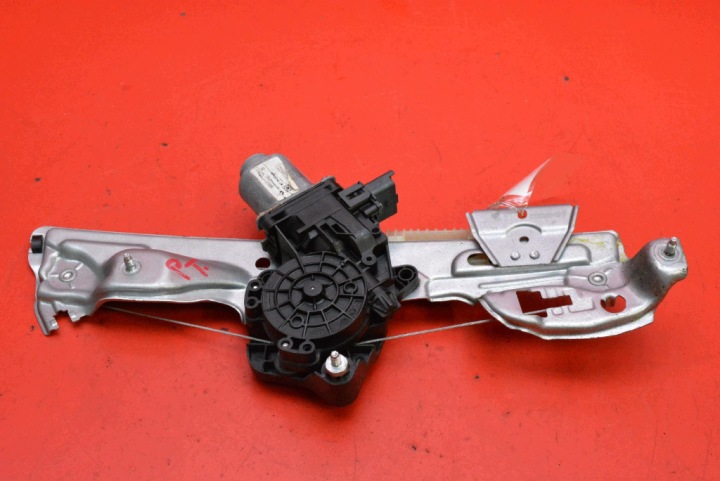 mécanisme essuie glaces droite arrière 402779C RENAULT MEGANE 4 IV berline 16-20