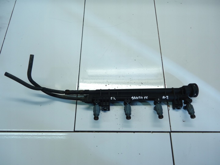 HYUNDAI SANTA FE 2.4 injection ramp injector 35310-38010