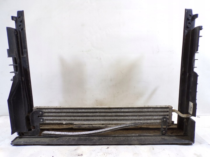telaio radiatore BMW E60 2.2b